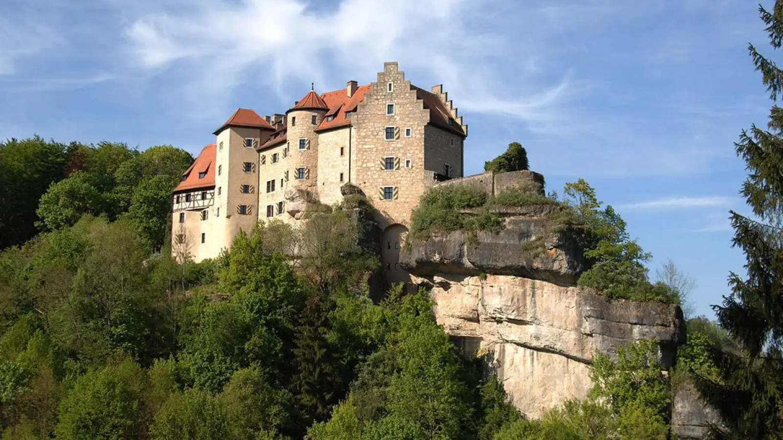 Veranstaltungen in Bayreuth: Erste Konzerte nach dem Lockdown auf Burg Rabenstein (Foto: red)