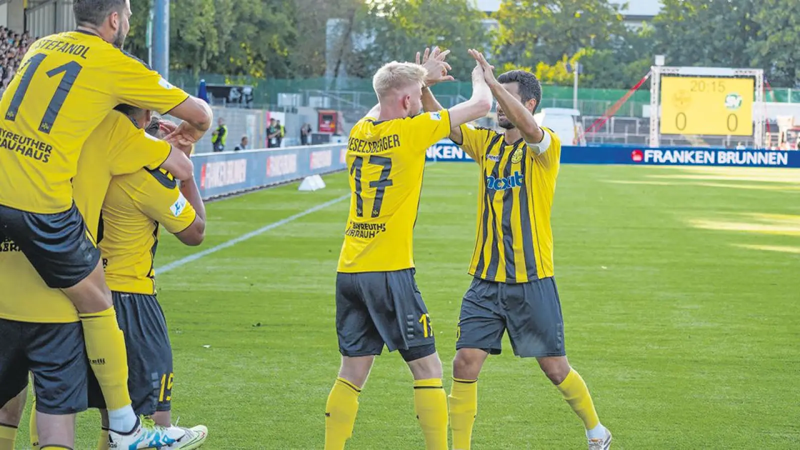Gewinnspiel: 1 x 2 VIP-Tickets für das Spiel SpVgg Bayreuth vs. Bayern München II (beendet) (Foto: Stefan Dörfler)