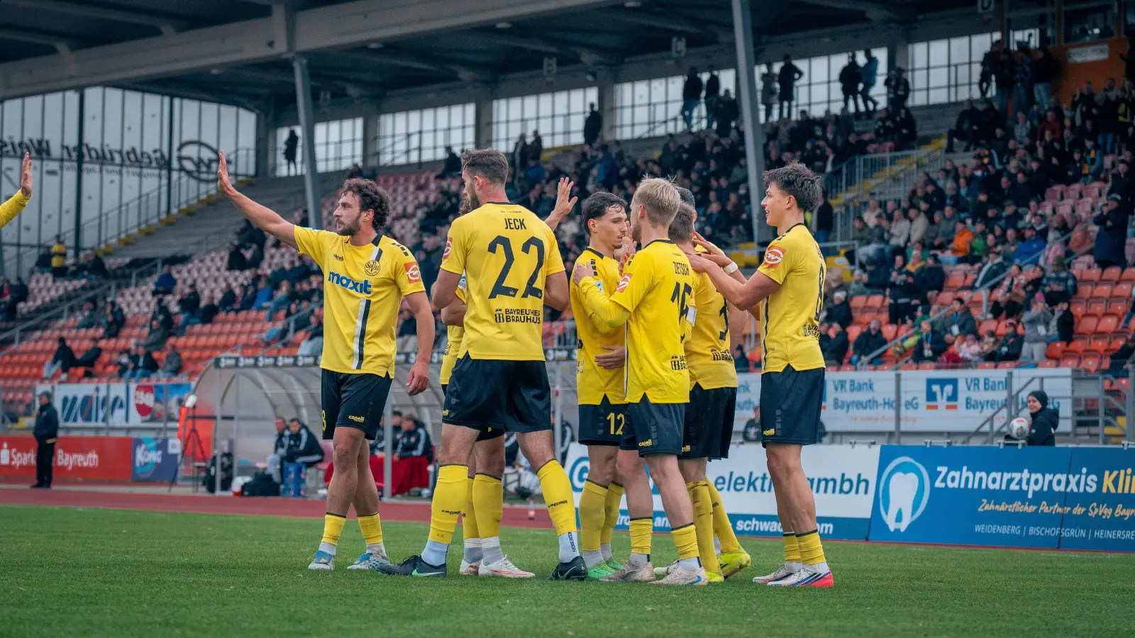 Einen 3:1-Heimsieg gegen die zweite Mannschaft des 1. FC Nürnberg konnte die Altstadt heute Nachmittag bejubeln. (Foto: SpVgg Bayreuth/Simon Helfensdörfer)