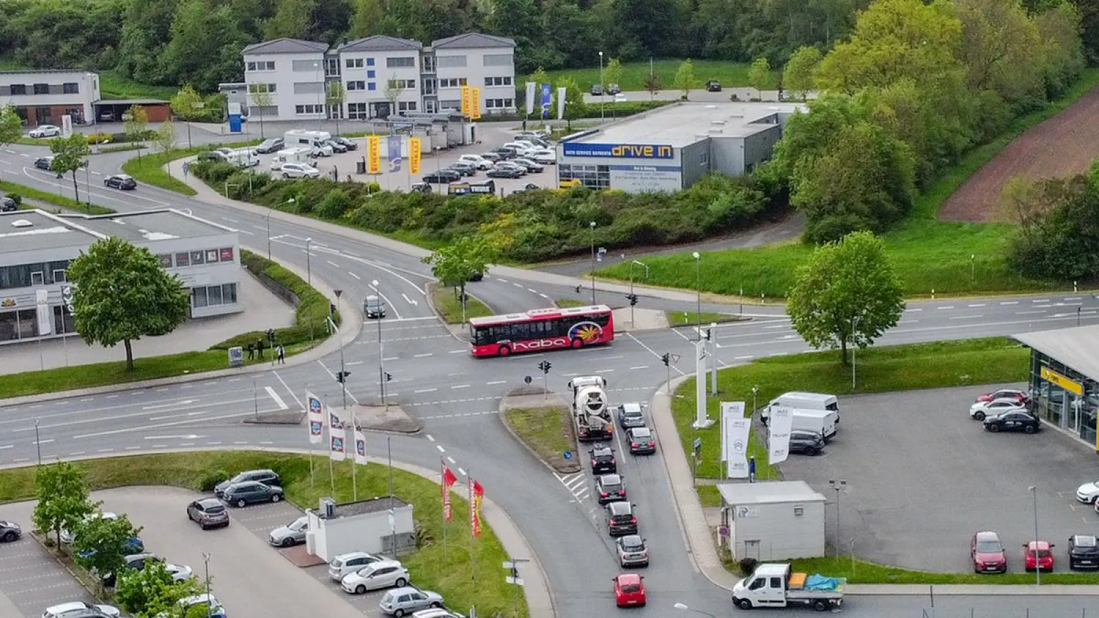 Die Kreuzung Kulmbacher Straße und HImmelkronstraße in Bayreuth-West aus nördlicher Richtung: Teilweise ab 4. April gesperrt. (Archivbild: Dörfler)