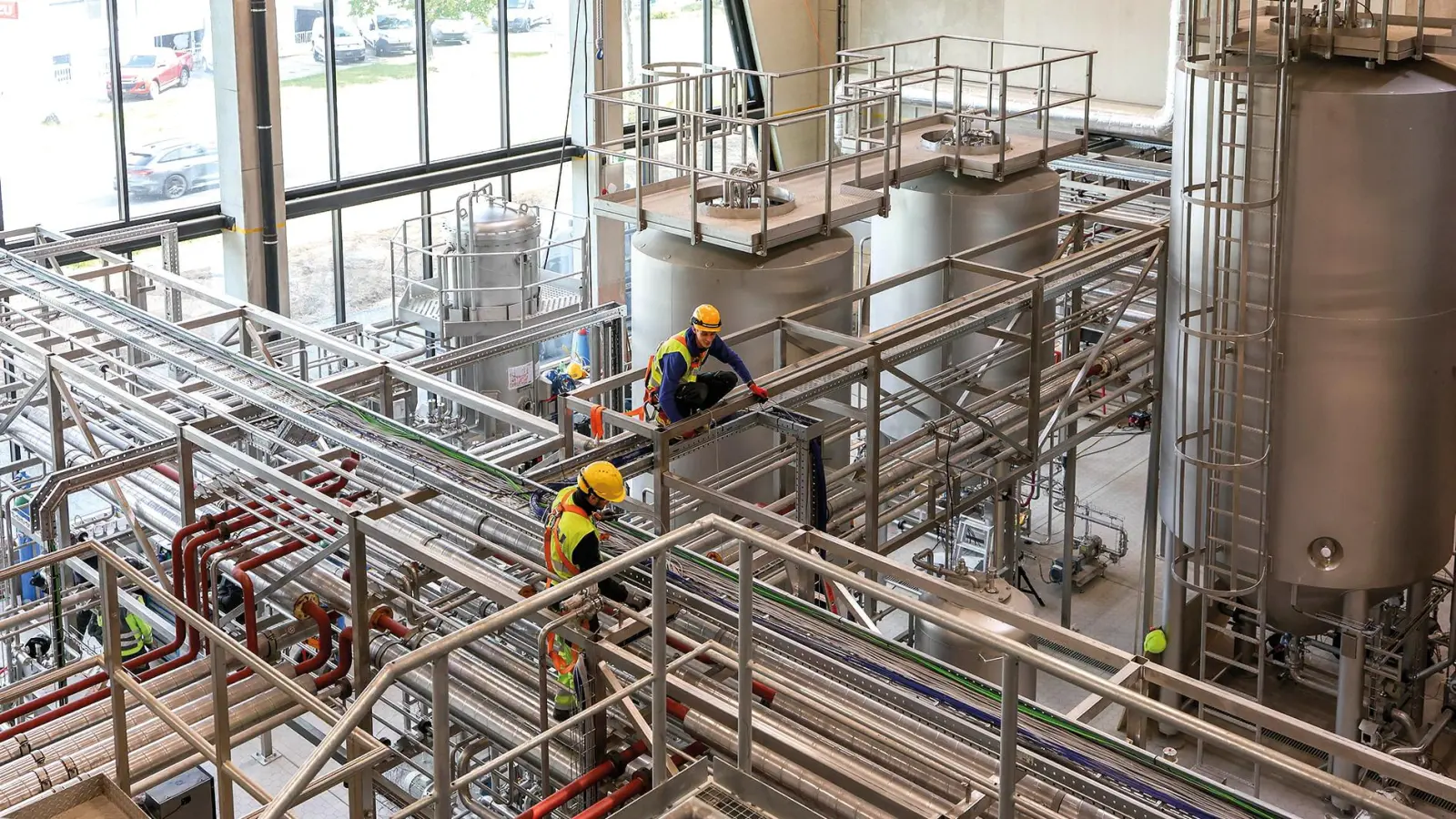 Noch wird letzte Hand angelgt: Am 20. Oktober soll der erste Sud fertig sein. (Foto: gmu)