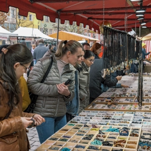 Am vergangenen Wochenende verwandelte sich die Bayreuther Innenstadt in eine lebendige Markt- und Einkaufszone. (Foto: sd)