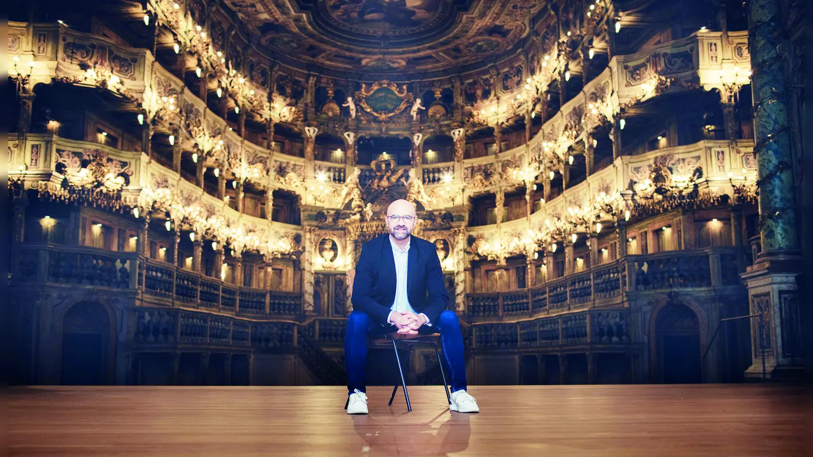 Am Freitag, 05. September, um 17 Uhr findet ein Künstlergespräch mit Max Emanuel Cencic Steingraeber Kammermusiksaal, Steingraeberpassage, statt. In einem Gespräch zu seiner Neuinszenierung von Francesco Cavallis Pompeo Magno verrät Regisseur und künstlerischer Leiter von Bayreuth Baroque Hintergründe zur Oper und zur Entstehung der Inszenierung. Moderation: Dr. David Treffinger. Eintritt frei für Karteninhaber (Foto: red )