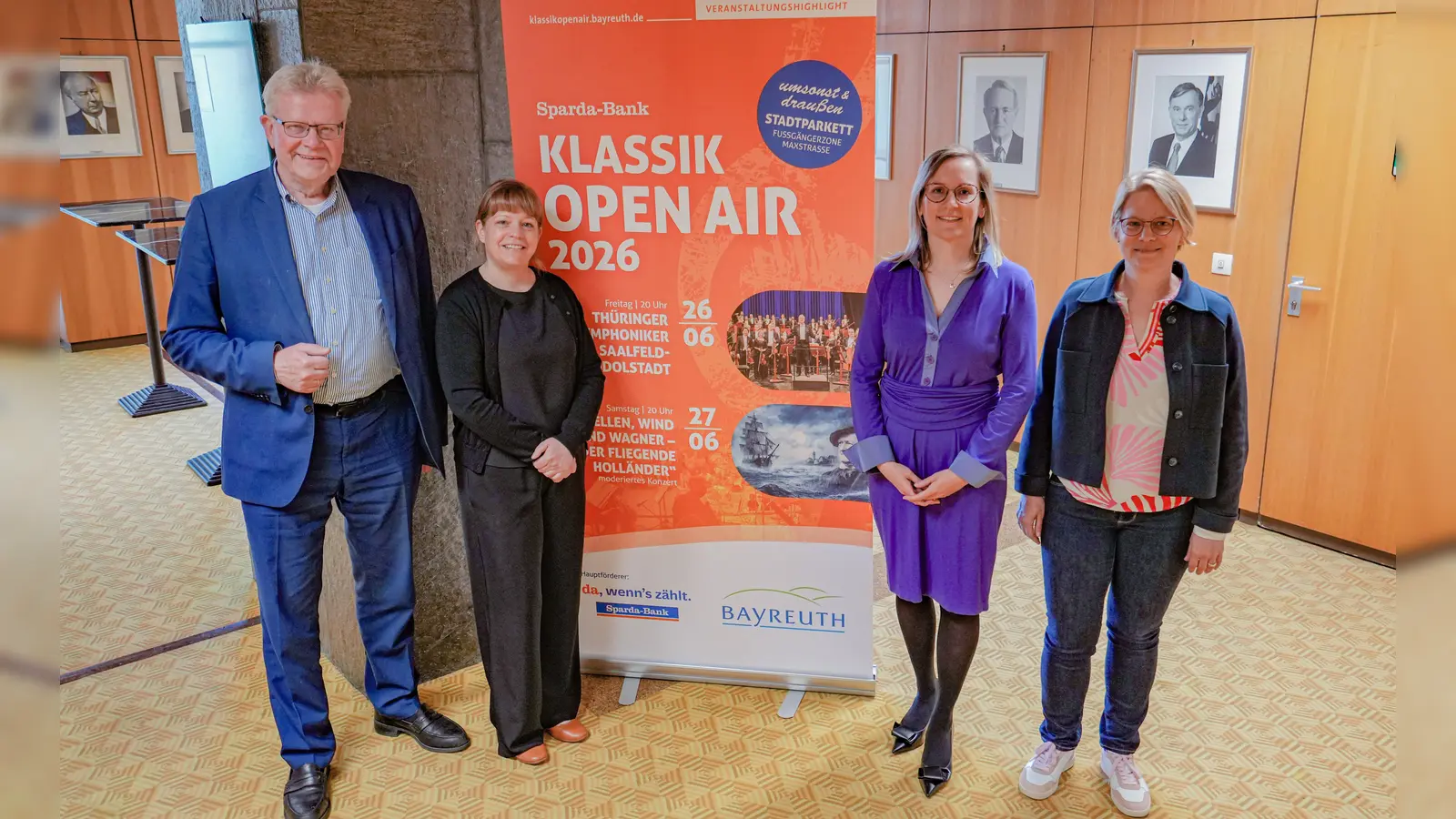 Sie stellten gemeinsam das Programm fürs 12. Sparda-Bank Klassik Open Air Ende Juni in Bayreuth vor (von links): Oberbürgermeister Thomas Ebersberger, Kulturreferentin Eva Christina Bär, Annika Scherm von der Sparda-Bank und Kulturamtsleiterin Sabine Hacker. (Foto: Stadt Bayreuth&nbsp; )