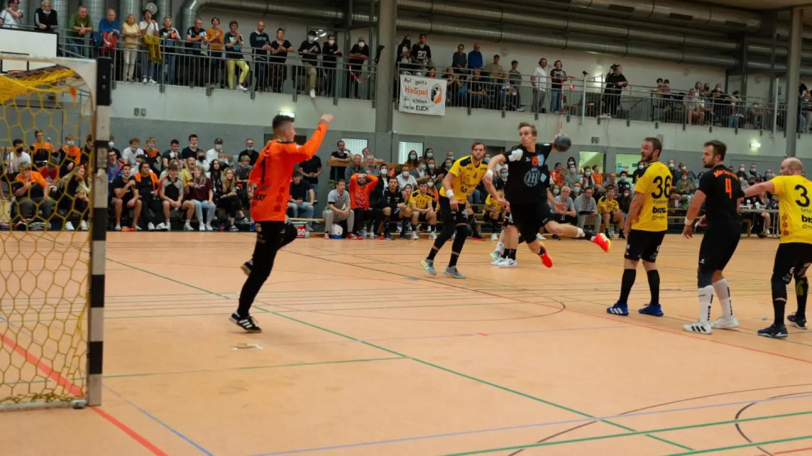 Paul Saborowski setzt sich durch und kommt zum Abschluss. (Foto: Paul Saborowski)