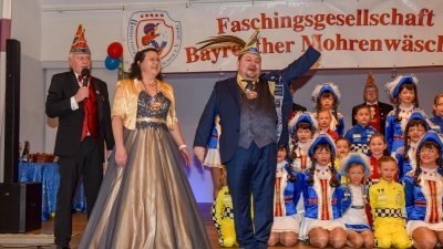 Die Bayreuther Mohrenwäscher haben am Samstag ihre Prunksitzung für Menschen mit und ohne Handicap gefeiert.  (Foto: sd)