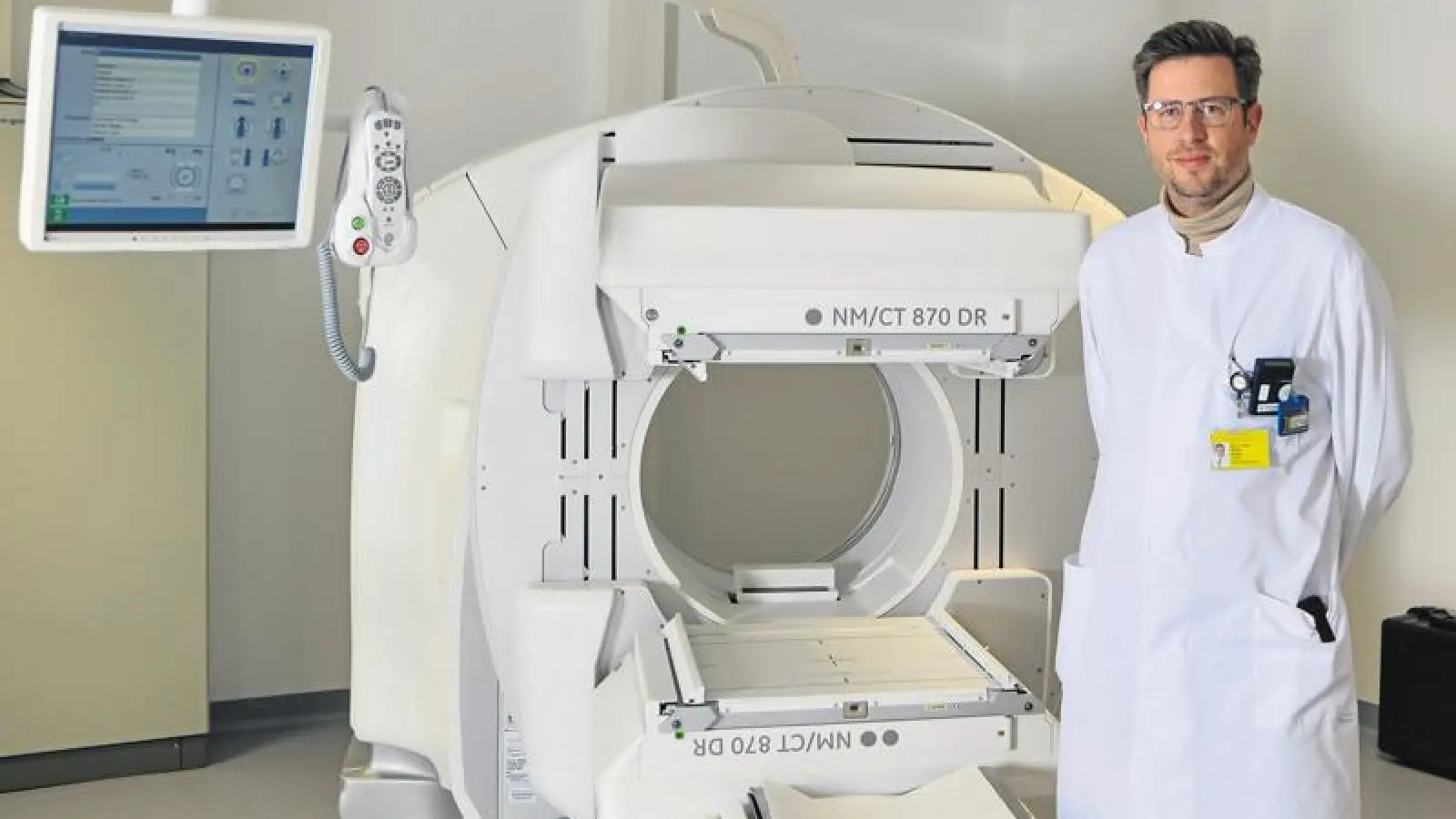 Prof. Dr. Stefan Förster, Direktor der Klinik und des Instituts für Nuklearmedizin an der Klinikum Bayreuth GmbH, ist überzeugt: Die neue Therapiealternative kann jährlich Hunderten von Patienten helfen. (Foto: inBayreuth.de)