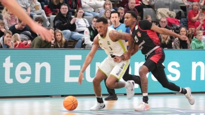 Rayshawn Mart (am Ball) war Topscorer für den BBC bei den Bayer Giants Leverkusen. (Foto: Bayer Giants Leverkusen/Uwe Pulsfort)