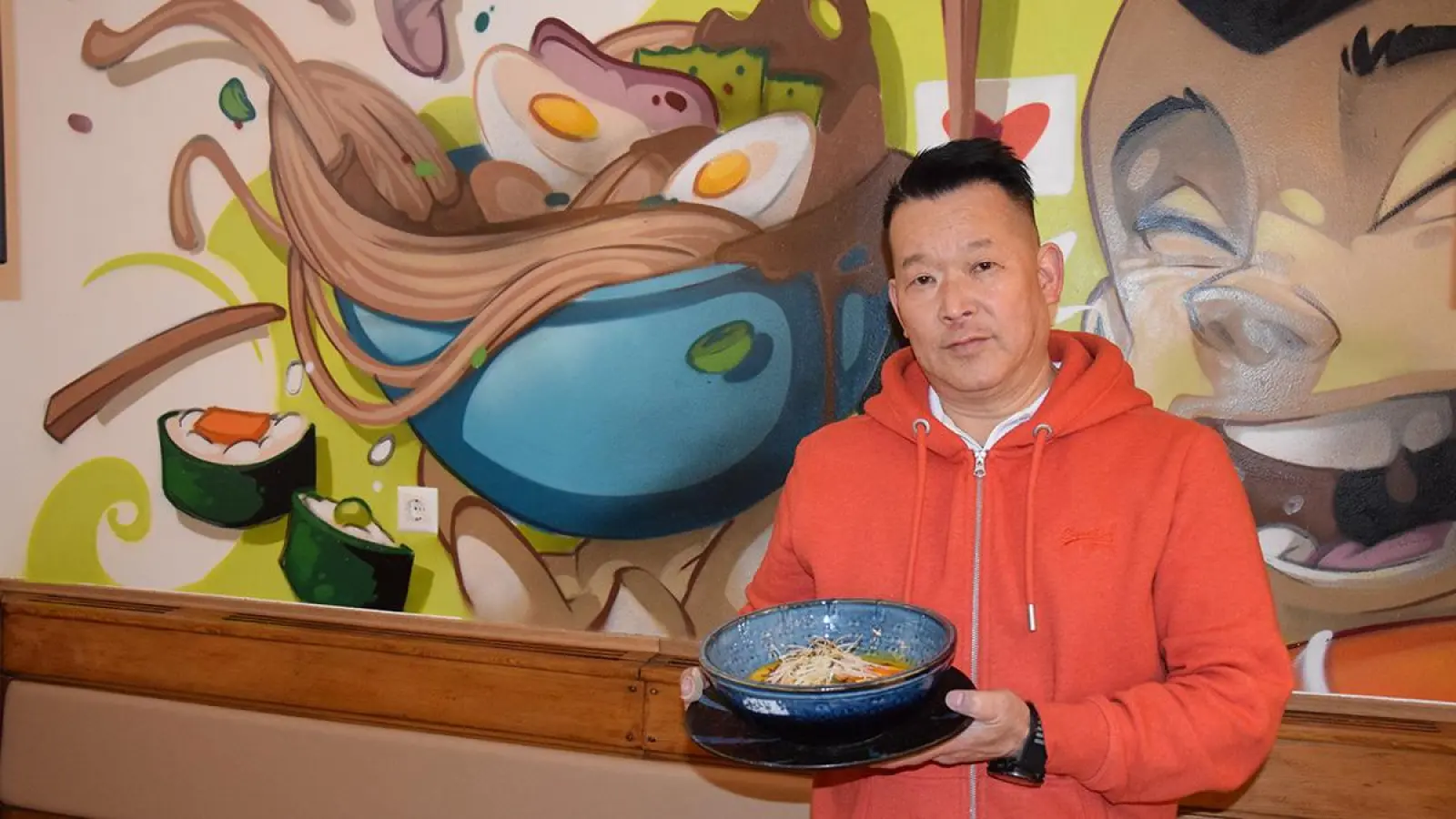 Japanische Küche trifft auf Street Art: Kohei „Kay” Tanaka eröffnet in Bayreuth seine japanische Nudelmanufaktur Ramen 108. (Foto: Lenkeit)