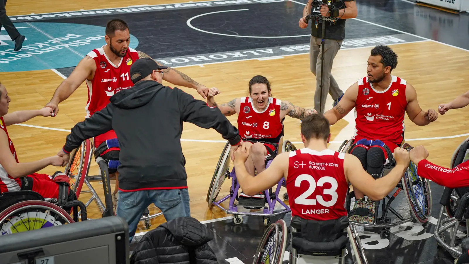 Mit viel Zusammenhalt will das neu zusammengestellte Bundesligateam des RSV eine Chance gegen die DONECK Dolphins Trier erkämpfen. (Foto: sd)