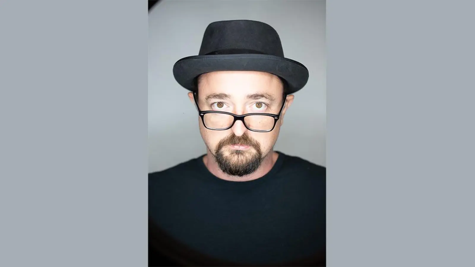 Gewinnspiel in Bayreuth: „2 x 2 Tickets für Helmut A. Binser” (beendet) (Foto: red)