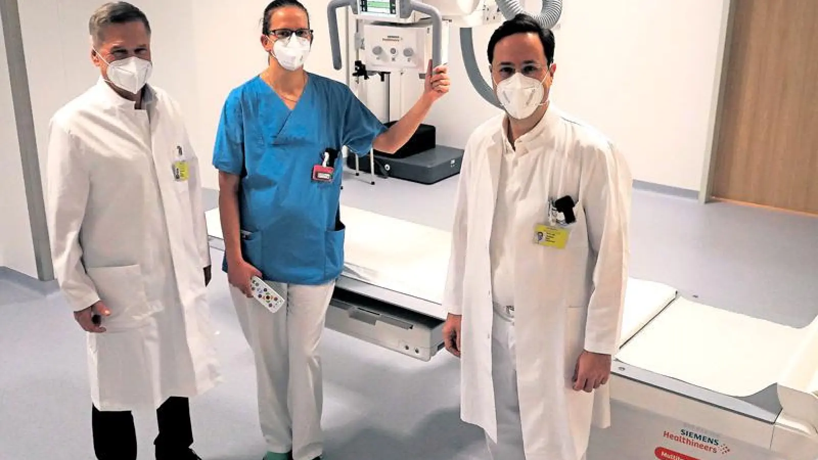 V.l.: Dr. Klaus-Martin Moldenhauer, Prof. Ludwig Zöller, Vorstandsvorsitzender der Sparkasse Bayreuth Wolfgang Hetz und Pro. Erwin Beck. (Foto: inBayreuth.de)