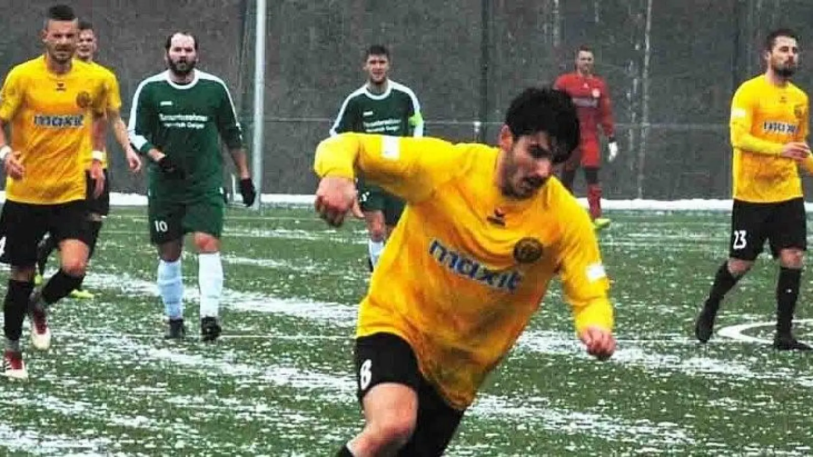 Bayreuths Marcel Schiller am Ball. / Foto: Klaus Peter Volke (Foto: inBayreuth.de)