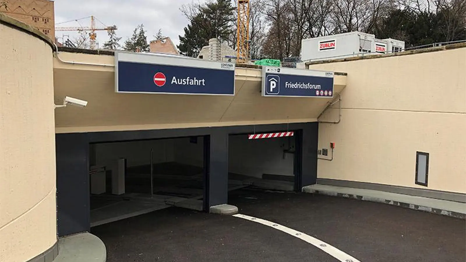Die neue Tiefgarage heißt jetzt Friedrichsforum. (Foto: red)