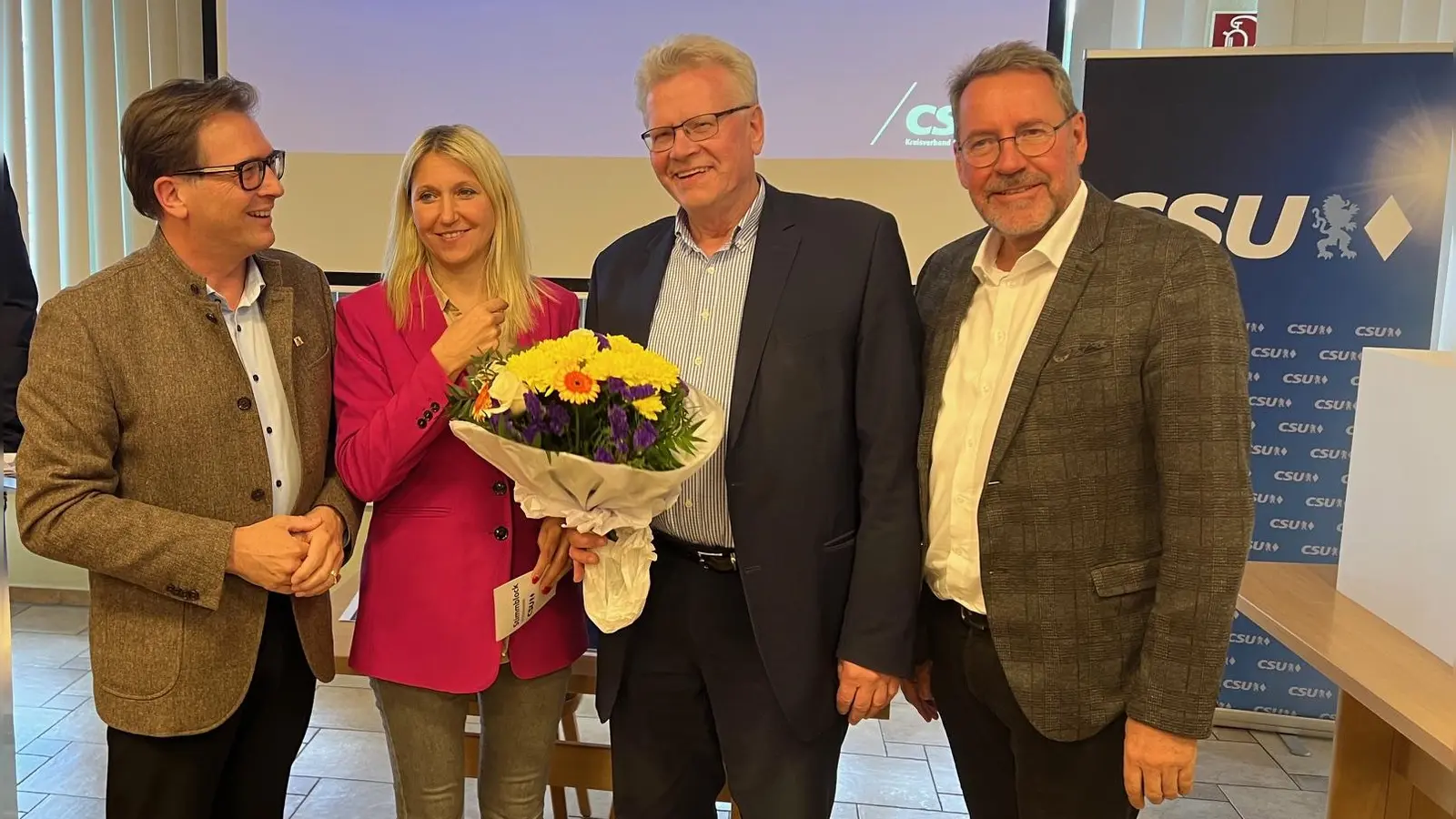 Die CSU-Familie steht zusammen: V.l.: Franc Dierl, Silke Launert, OB Thomas Ebersberger und Stefan Specht. (Foto: W. Munzert)