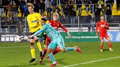 Im Gegensatz zum Hinspiel (Bild), das die Bayreuther mit 1:0 gewannen, war die Altstadt heute Nachmittag bei der zweiten Mannschaft des FC Augsburg weitgehend chancenlos. (Foto: Archiv/Dirk Ellmer)