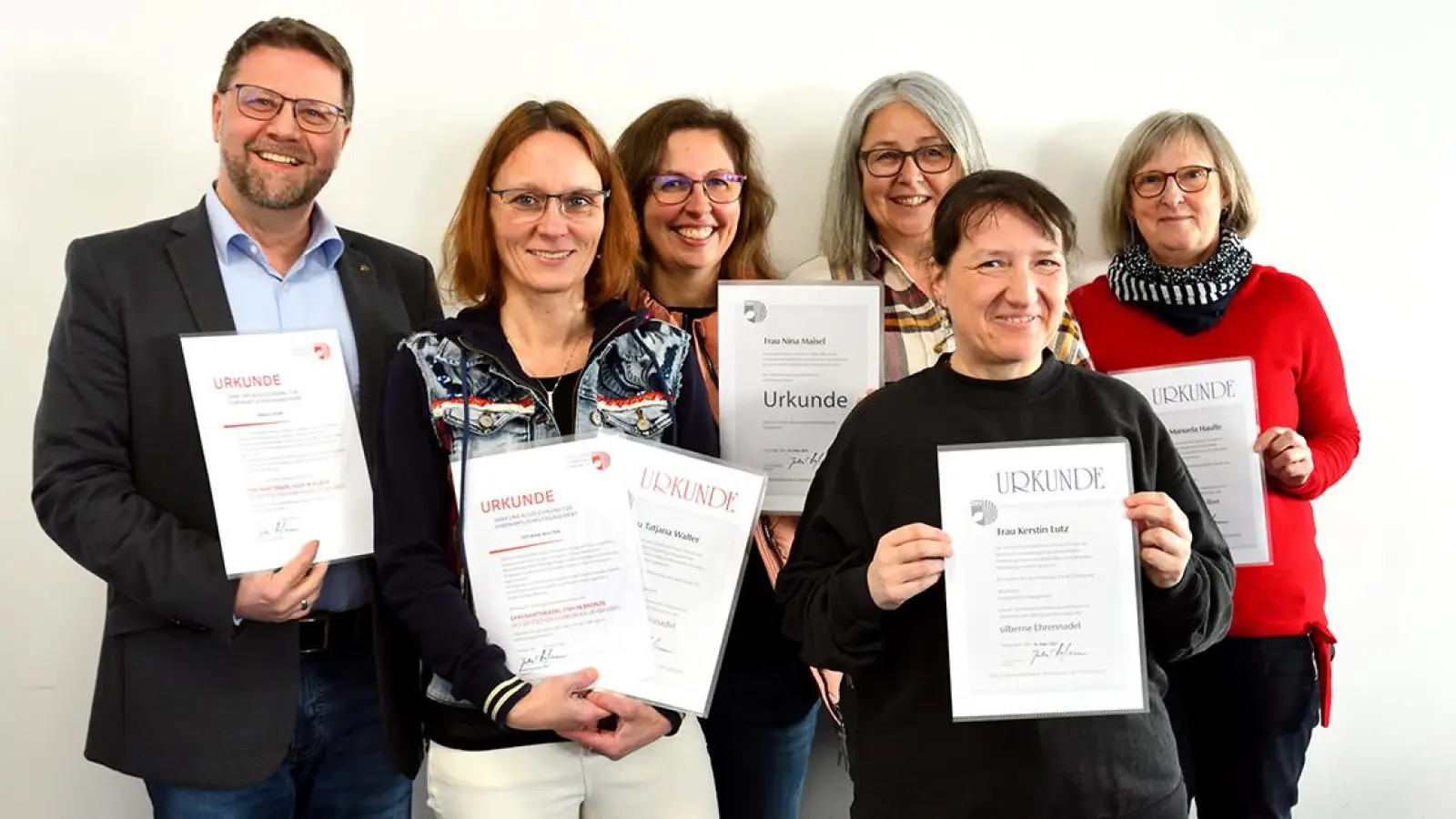 V.l.: Enrico Popp, Tatjana Walter, Manuela Maisel (stellvertretend für Ihre Tochter Nina), Eva Weinberger, Kerstin Lutz, Manuela Hauffe (Foto: red)