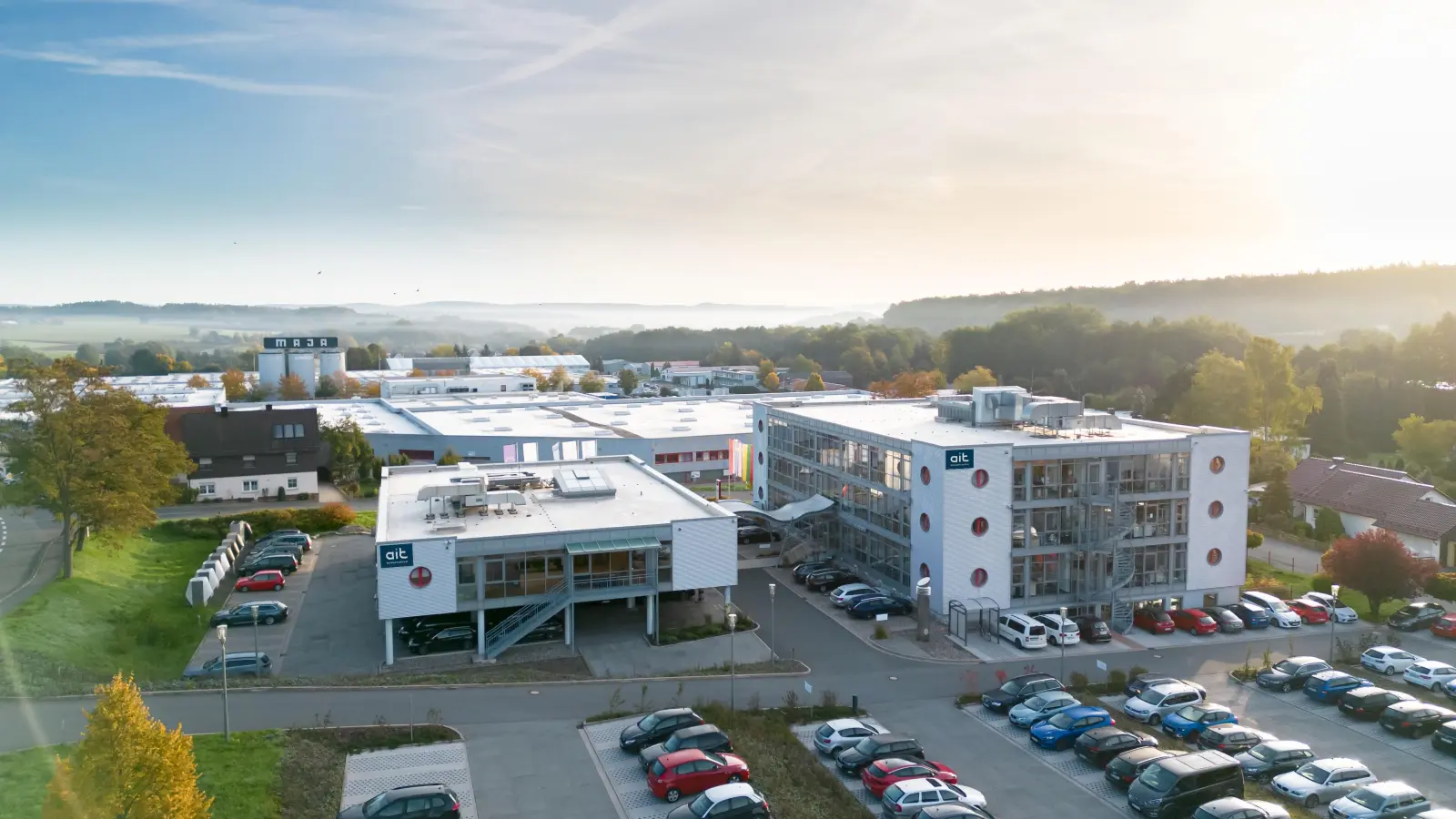 ait Akademie in Kasendorf, Gebäude links im Foto  (Foto: ait-deutschland GmbH)