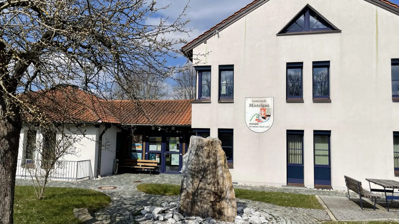 Das Rathaus in Mistelgau verwaltet so viele Bürger und Bürgerinnen wie noch nie. 4108 Einwohner sind zum Jahresende gezählt worden.  (Foto: Horst Mayer)