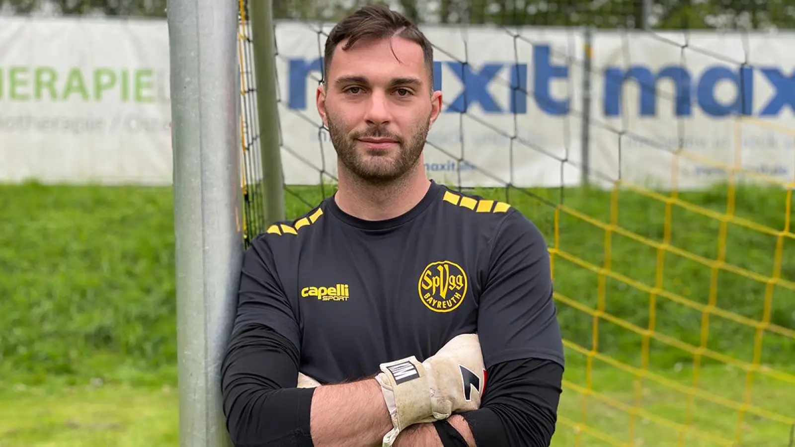 Altstadt-Torwart Lucas Zahaczewski: Derzeit nur schwer zu überwinden. Vor einer möglichen Vertragsverlängerung muss der Trainer feststehen. (Foto: Lenkeit)