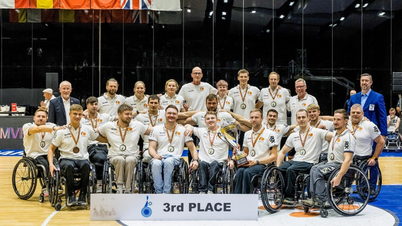 Bei den Europameisterschaften 2025 in Sarajevo holte das deutsche Herren-Nationalteam den dritten Platz, zur Vorbereitung auf die im September in Kanada stattfindenden Weltmeisterschaften gastiert das Team jetzt am 18. Juli in der Bayreuther Oberfrankenhalle zu einem Test-Länderspiel gegen Frankreich. (Foto: Deutscher Rollstuhlbasketball-Verband/Steffie Wunderl)