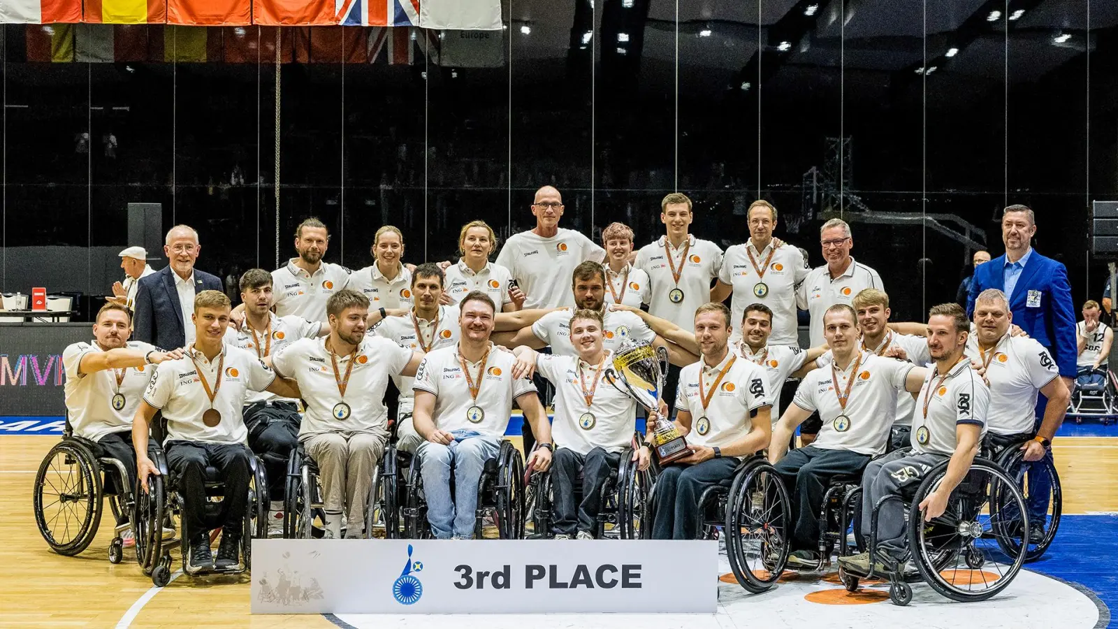 Bei den Europameisterschaften 2025 in Sarajevo holte das deutsche Herren-Nationalteam den dritten Platz, zur Vorbereitung auf die im September in Kanada stattfindenden Weltmeisterschaften gastiert das Team jetzt am 18. Juli in der Bayreuther Oberfrankenhalle zu einem Test-Länderspiel gegen Frankreich. (Foto: Deutscher Rollstuhlbasketball-Verband/Steffie Wunderl)