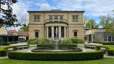 Wahnfried: Rückansicht aus dem Garten, wo am Sonntag (28. Mai 2024) gefeiert wird. (Foto: Lenkeit)