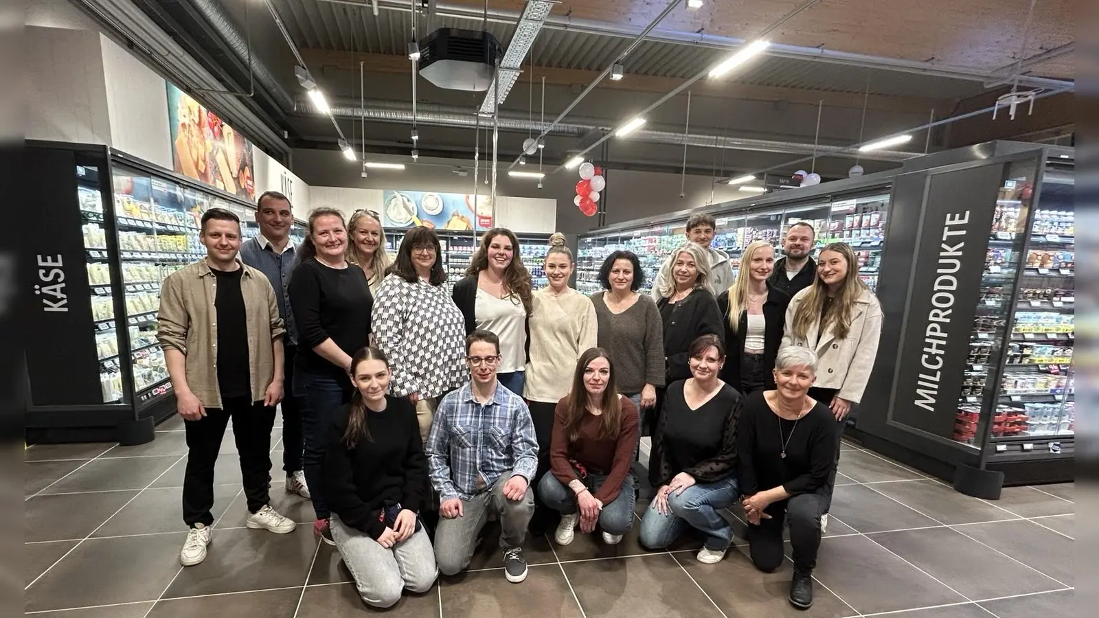 Das Pre-Opening des neuen Rewe-Marktes in Laineck war ein voller Erfolg.  (Foto: jm)