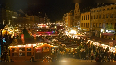 Gut besucht war der Bayreuther Christkindlesmarkt am 1. Adventswochenende.  (Foto: sd)