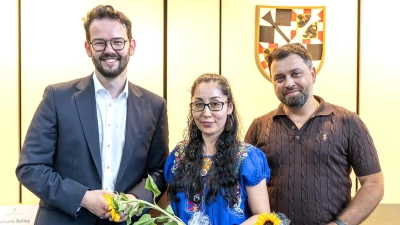 V.l.: Oberbürgermeister Andreas Zippel, Gulijamin Simayi und Boris Malzer. (Foto: Foto: Stadt Bayreuth)