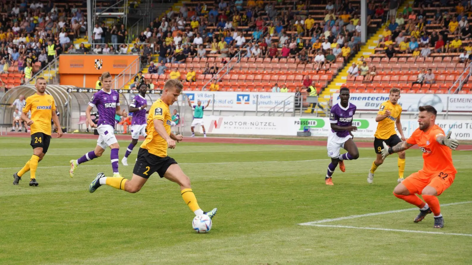 Heimsieg der SpVgg Bayreuth gegen den Vfl Osnabrück (Foto: Stefan Dörfler)