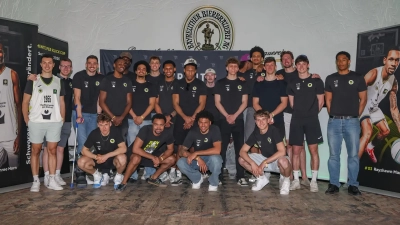 Beim Saisonabschlussfest auf dem Herzogkeller zeigte sich kürzlich das BBC-Team der vergangenen Spielzeit noch einmal seinen Fans. (Foto: sd)