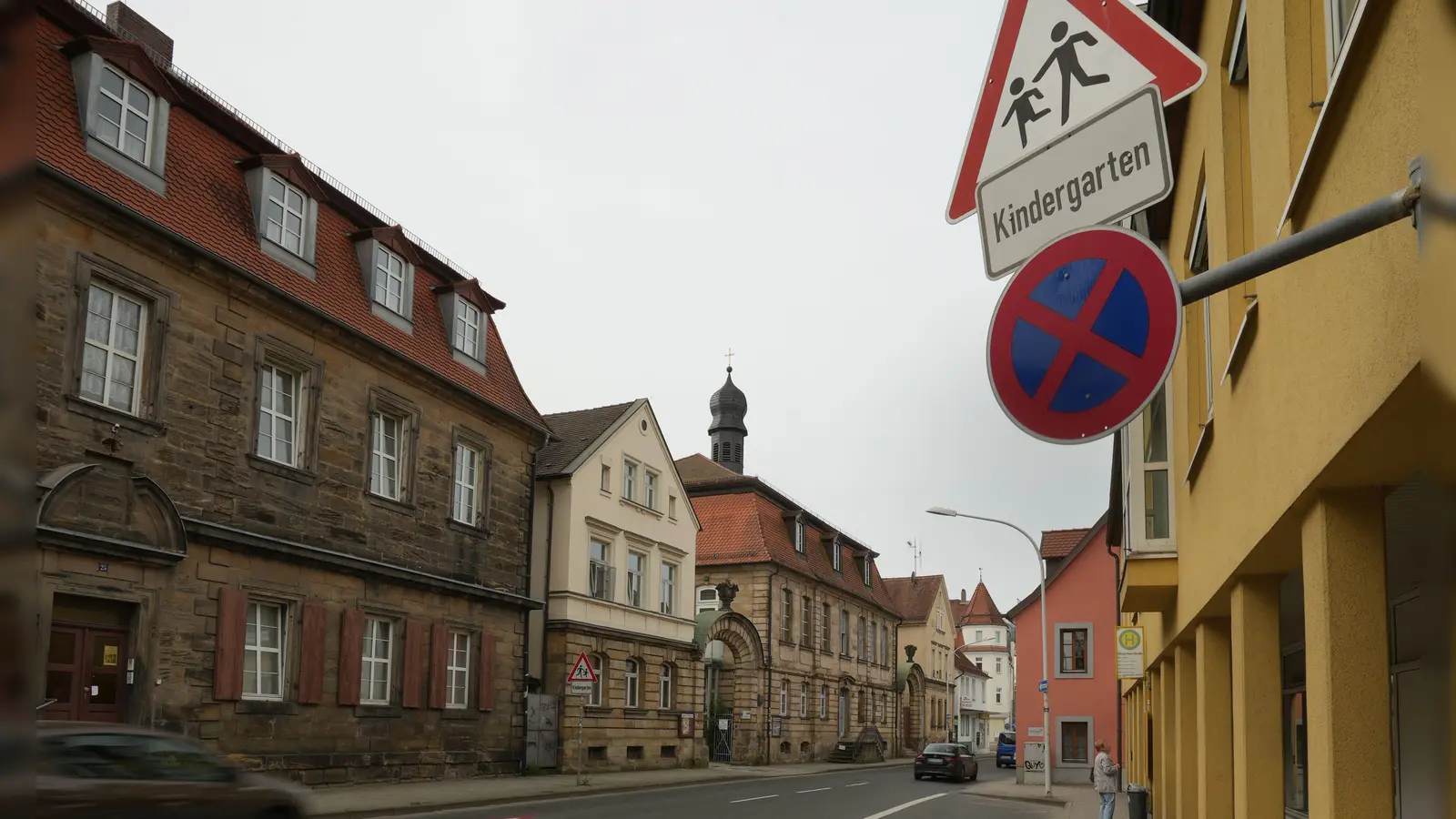 Um die Verkehrssicherheit für Fußgänger und Radfahrer zu erhöhen, führt die Stadt in Kürze neue 30-er Zonen ein.  (Foto: Stadt Bayreuth )