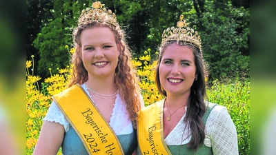 V.l.: Honigprinzessin Anja und die Bayerische Honigkönigin Elena.  (Foto: red )