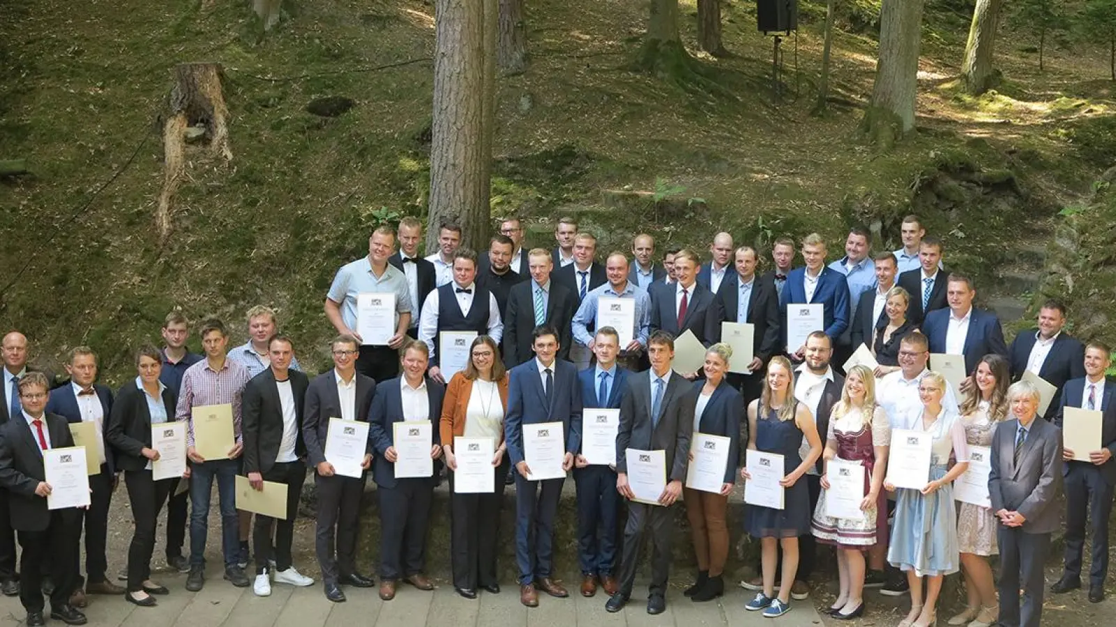 52 Meisterbriefe an Landwirtschaftsmeister übergeben (Foto: Katrin Reichenberger, Regierung von Oberfranken)