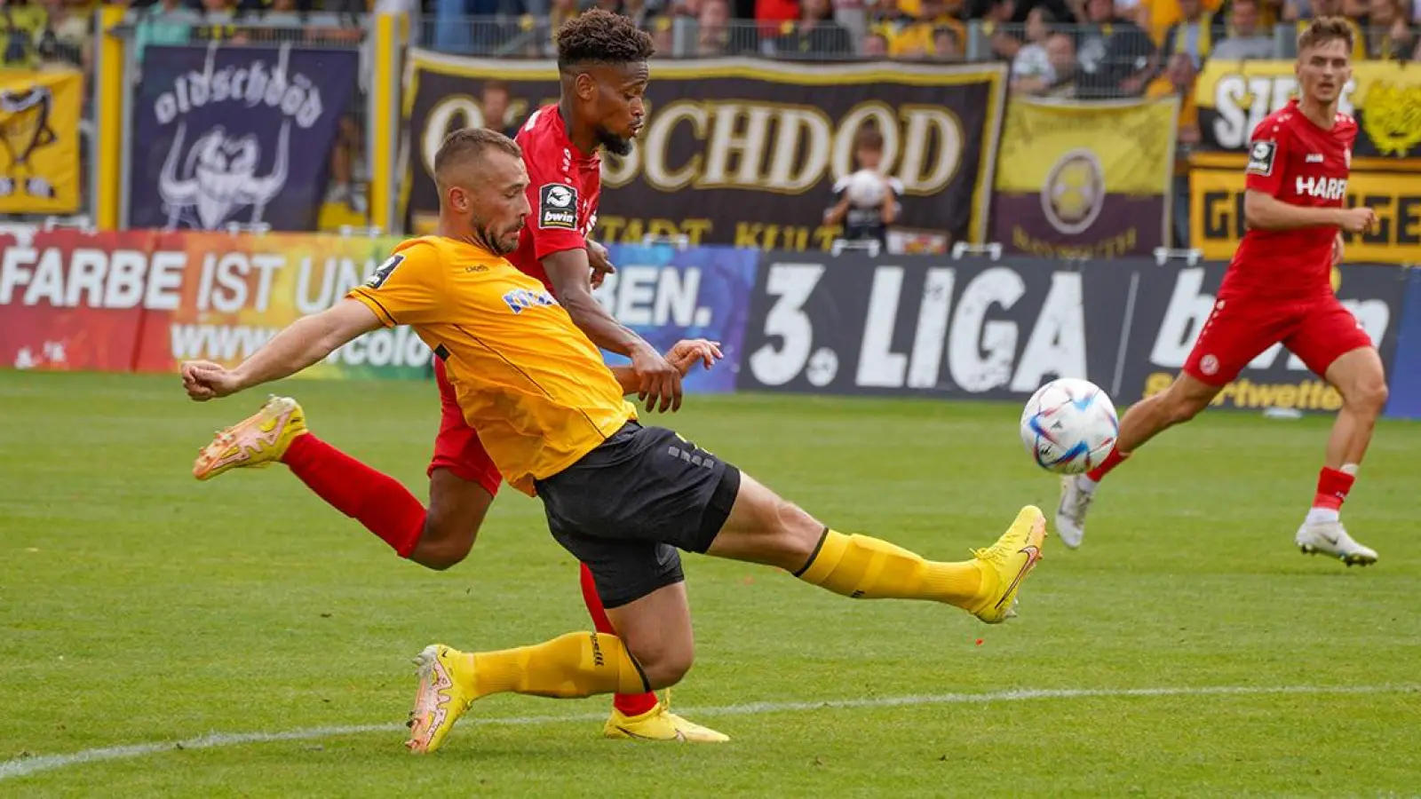 SpVgg Bayreuth gegen RW Essen - BILDERGALERIE (Foto: Dörfler)