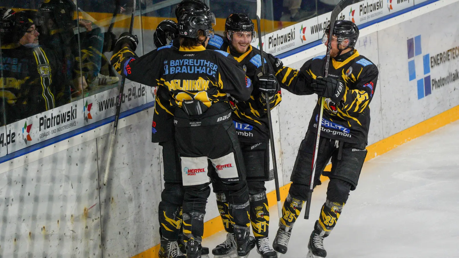 onesto Tigers - SC Riessersee 01 (Foto: sd)
