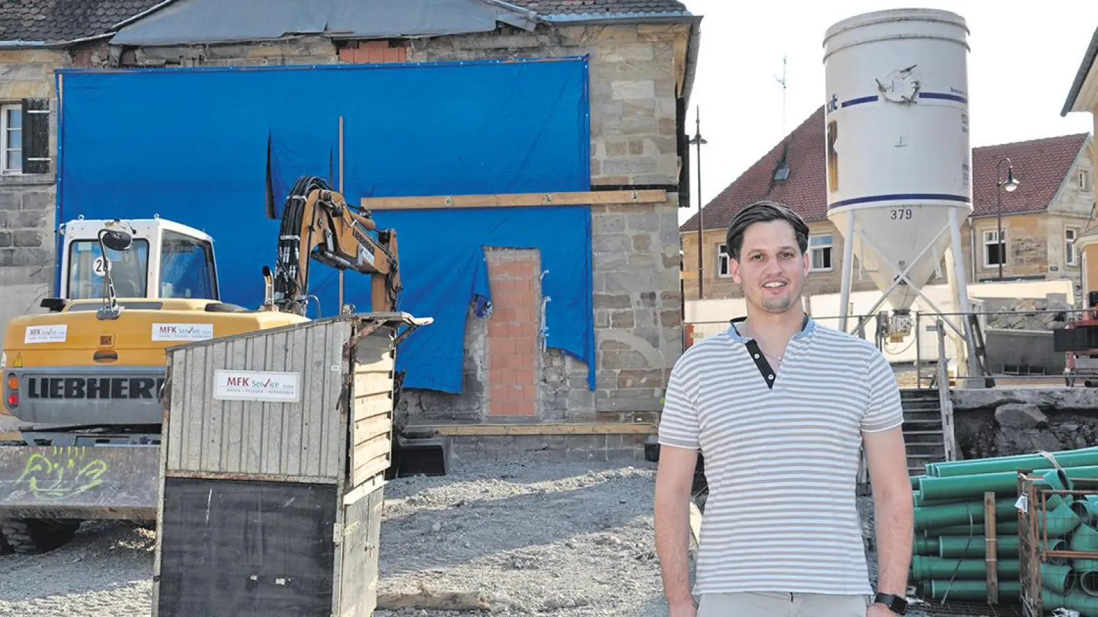 Sebastian Wenk ist mit dem Verlauf der Bauarbeiten zufrieden. (Foto: Munzert)