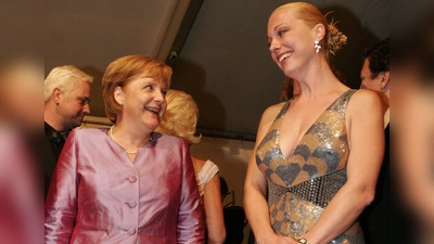 Beim Staatsempfang 2007: Bundeskanzlerin Angela Merkel gemeinsam mit Katharina Wagner. 	 (Foto: Archiv / W. Munzert )