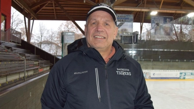 Trainer Rich Chernomaz kritisiert die Spieler seiner Bayreuth Tigers heftig. (Foto: Archiv)