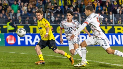 In der vergangenen Saison gab es beim Spiel „Die Oldschdod für alle” im ersten Heimspiel nach der Winterpause eine große Zuschauerkulisse. Ähnliches erhofft sich die SpVgg Bayreuth auch heuer wieder am 3. Oktober.  (Foto: Archiv/Dirk Ellmer)