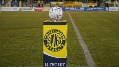 Die 17 sportlich für die Regionalliga Bayern qualifizierten Teams, die sich in der Saison 2026/27 mit der SpVgg Bayreuth duellieren, stehen fest. (Foto: sd)