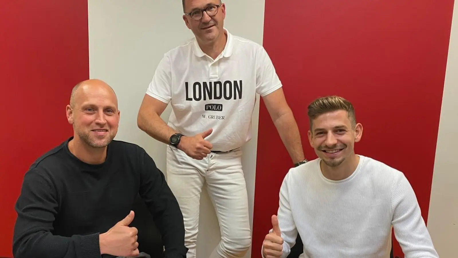 Trainer Timo Rost, Geschäftsführer Wolfgang Gruber und Alexander Nollenberger. (Foto: Facebook, Wolfgang Gruber)