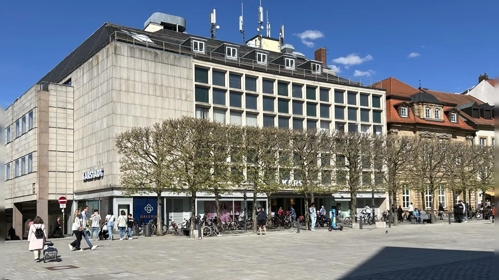 Die Bayreuther Karstadt-Filiale überlebt das laufende Insolvenzverfahren des Galeria Karstadt Kaufhof Warenhaus-Konzerns. (Foto: Gabi Munzert)