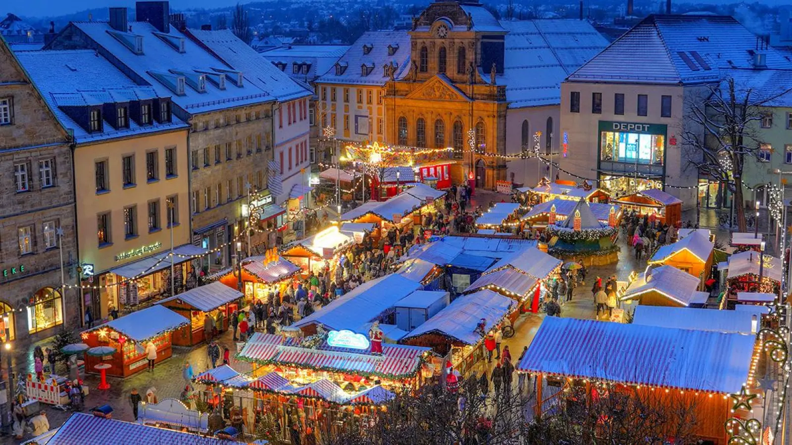 Der Bayreuther Christkindlesmarkt 2024. Am Freitag (8. Dezember 2023) steigt dort eine sogenannte Silent Disco. (Foto: Stefan Dörfler)
