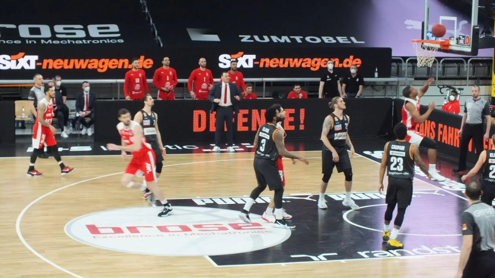 Brose Bamberg gg. Ulm (Foto: Roland Schmidt)