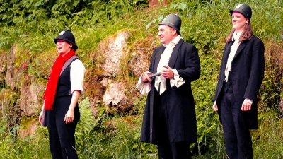 „Der Schmied von Pottenstein“ stammt aus der Feder von Intendant Daniel Leistner und basiert auf Motiven einer Pottensteiner Volkssage. (Foto: red)