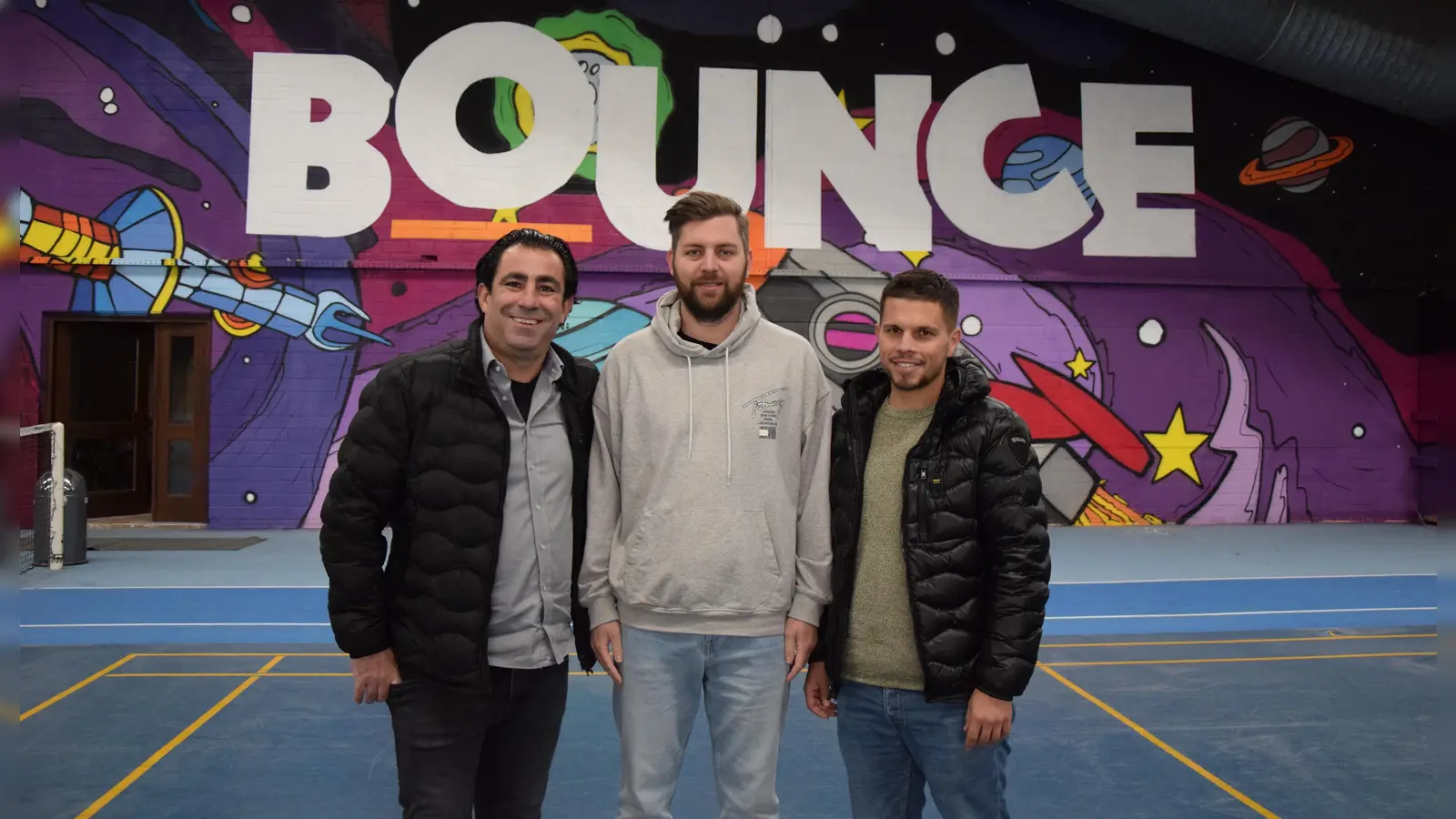 Von links im Bouncepark: Alexis Karypidis, Kenzo Habnitt, Marco Konradi. (Foto: Lenkeit)