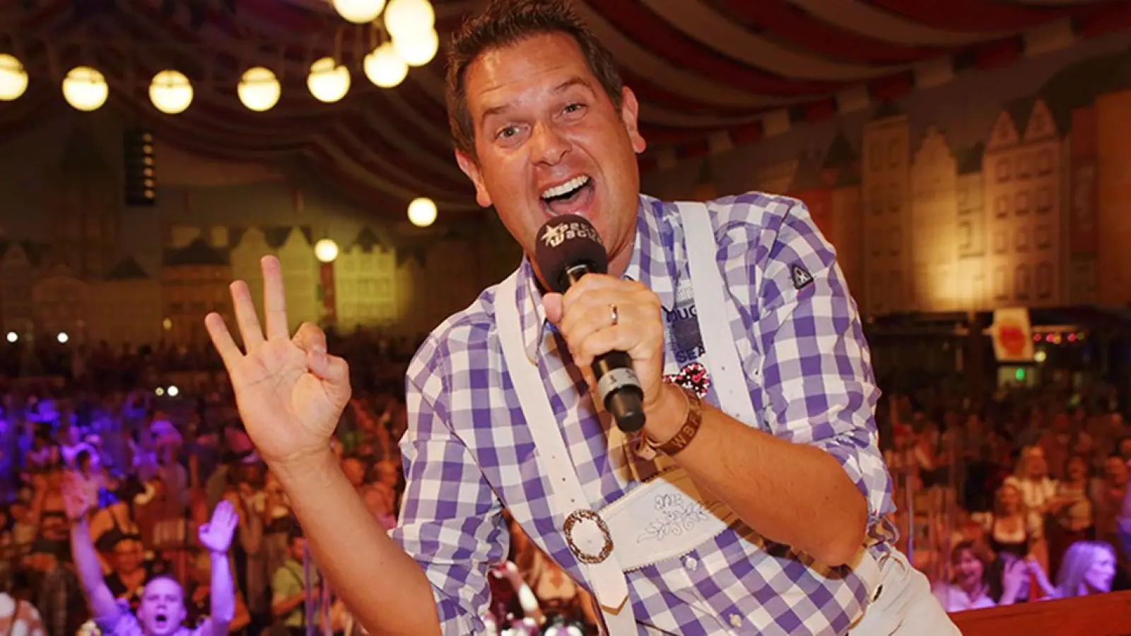 Mallorca-Star Peter Wackel tritt bei Maisel’s Weissbierfest 2023 auf. Foto: Klaus Drescher (Foto: Klaus Drescher)
