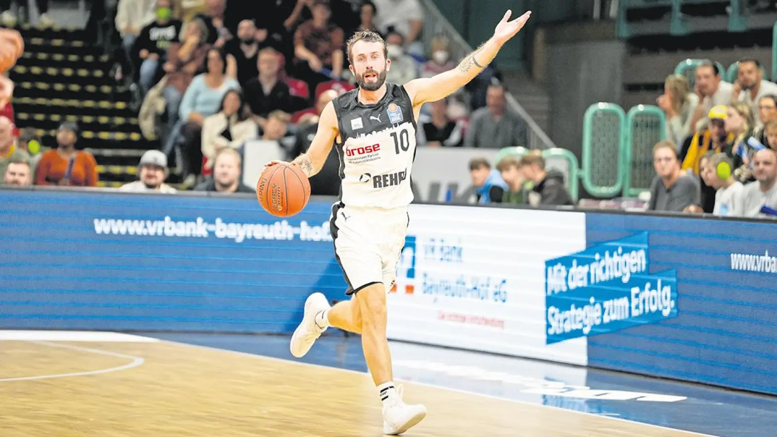 Gewinnspiel: Ein personalisiertes Medi-Trikot deines Lieblingsspielers (beendet) (Foto: Thorsten Ochs)